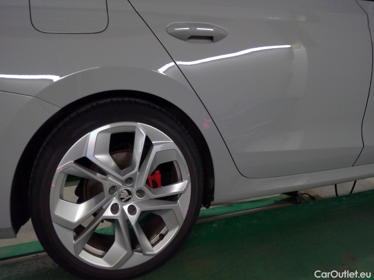  Skoda  Octavia  TDI 200 RS 4x4 Aut #26