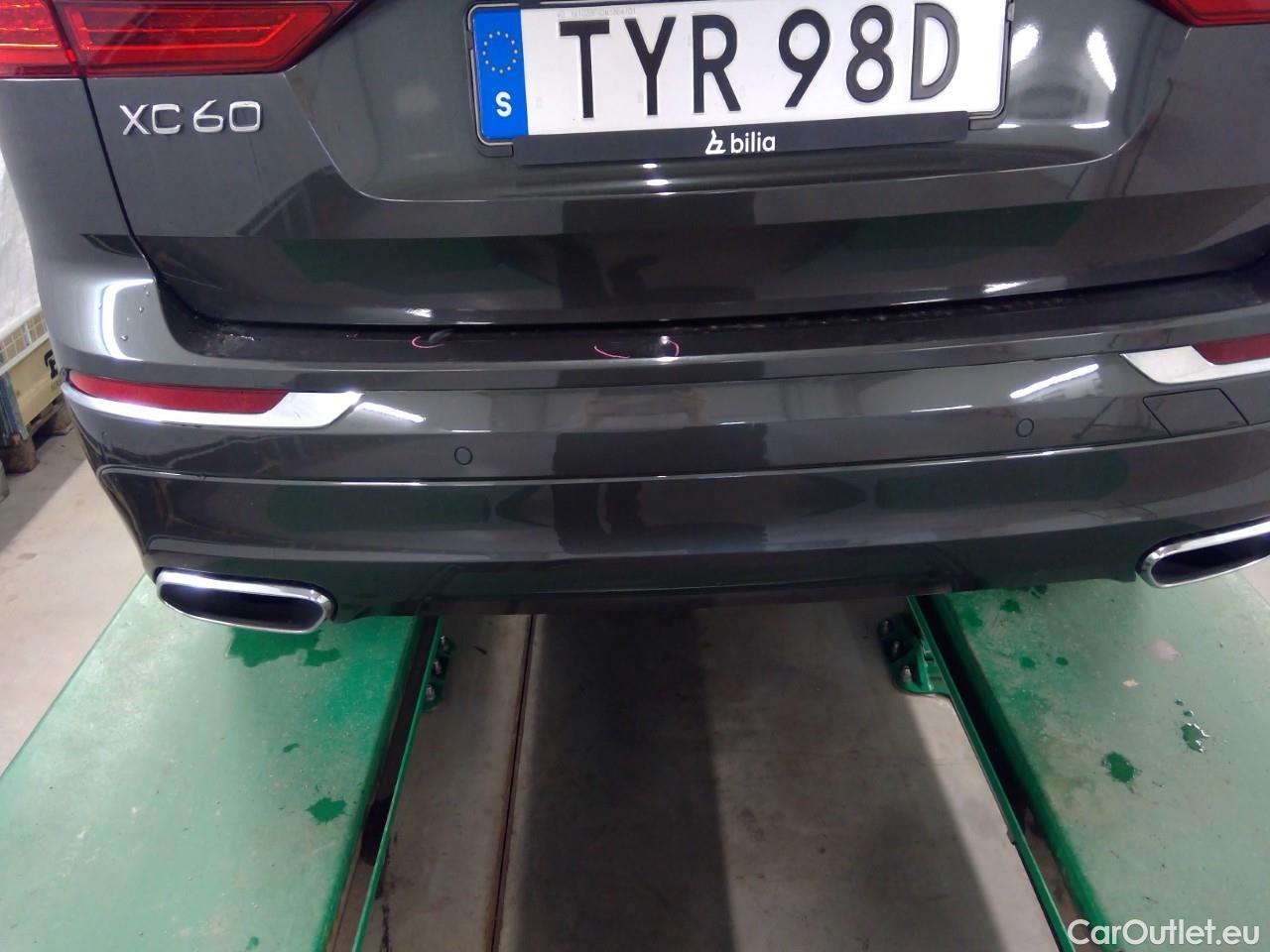  Volvo  XC60  T6 340 Ins. Expr. 4WD Aut #19