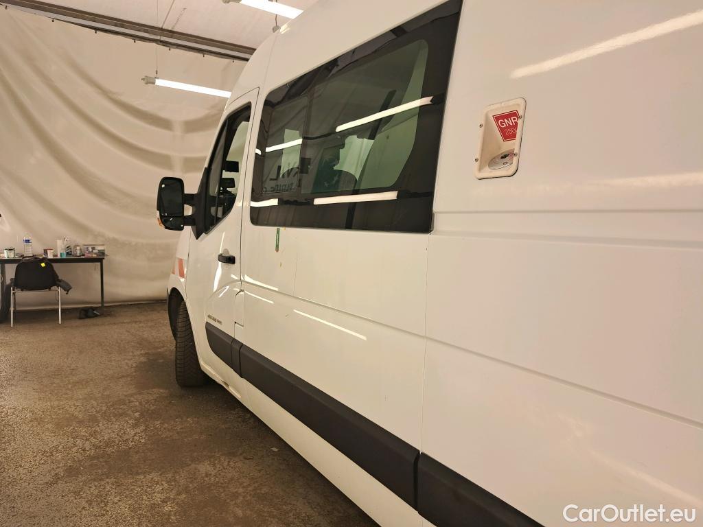 Renault  Master RENAULT  VU 4p Fourgon CA GCf TracF3500 L2H2 Energy dCi135 #15