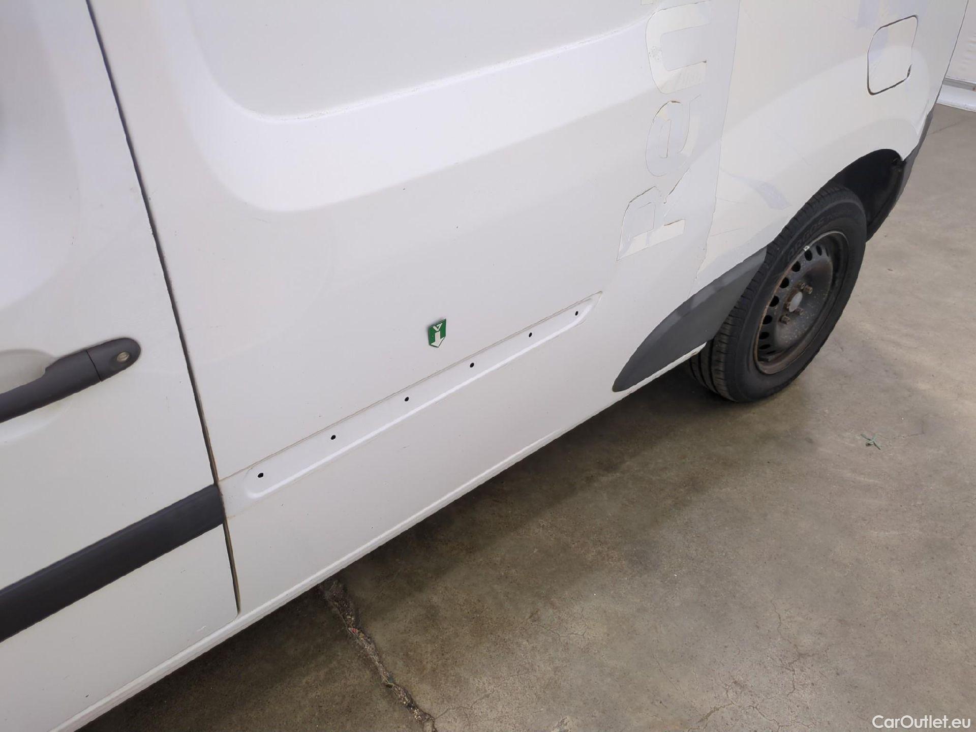  Renault  Kangoo  Express Maxi Extra (Série Spéciale) 1.5 dCi 90CV BVM5 E6 #40