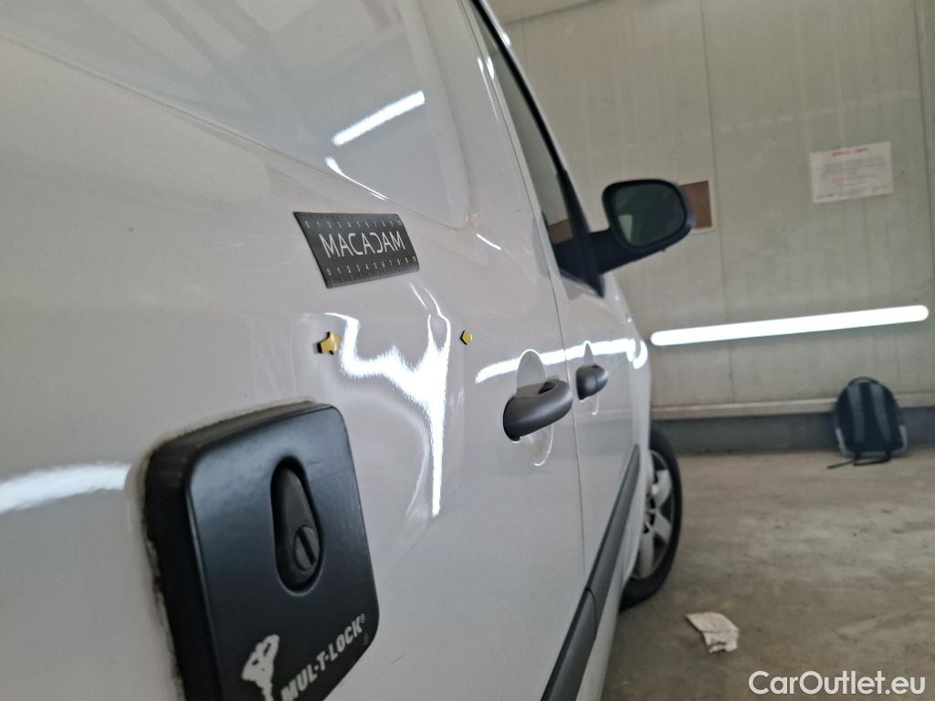  Renault  Kangoo  Express Maxi Grand Confort 1.5 dCi 90CV BVM5 E6 #24