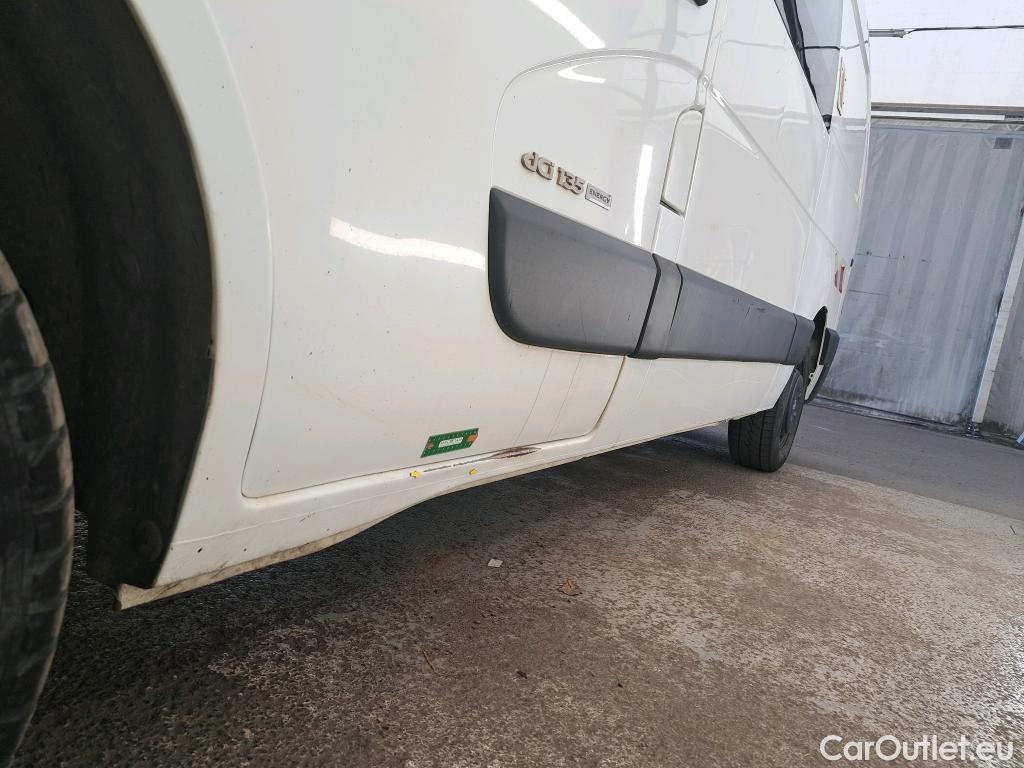  Renault  Master RENAULT  VU 4p Fourgon CA GCf TracF3500 L2H2 Energy dCi135 #46
