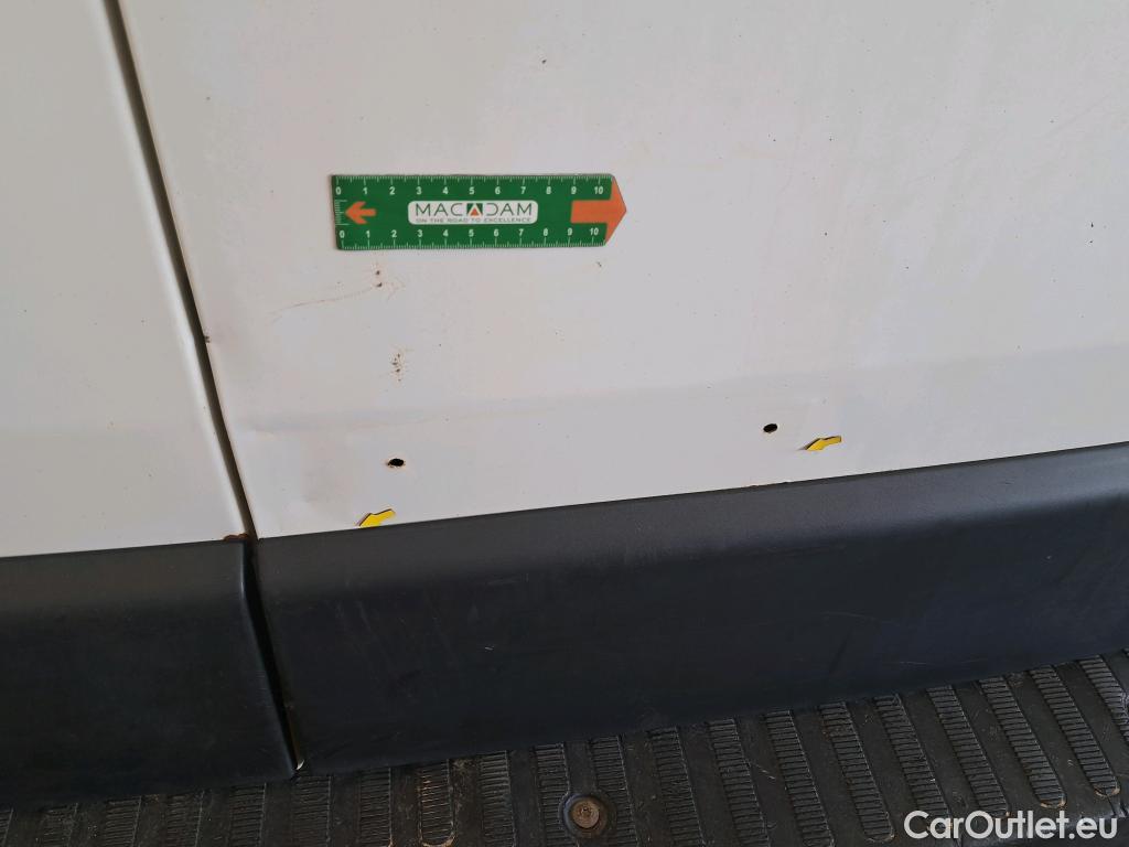  Renault  Master RENAULT  VU 4p Fourgon CA GCf TracF3500 L2H2 Energy dCi135 #8