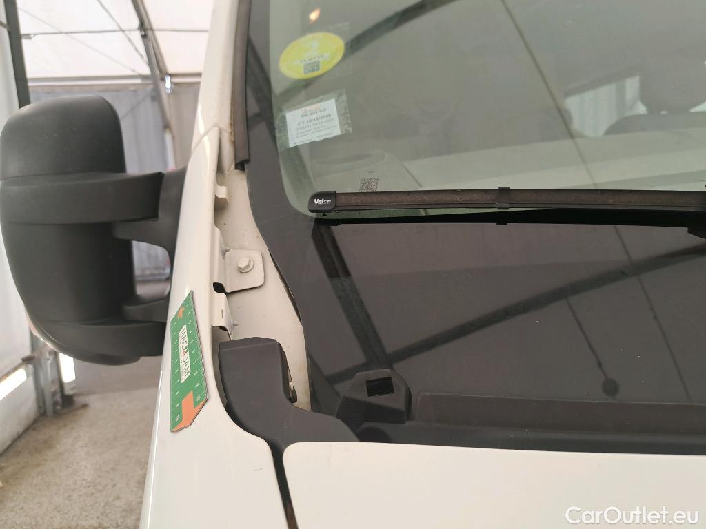  Renault  Master RENAULT  VU 4p Fourgon CA GCf TracF3500 L2H2 Energy dCi135 #88