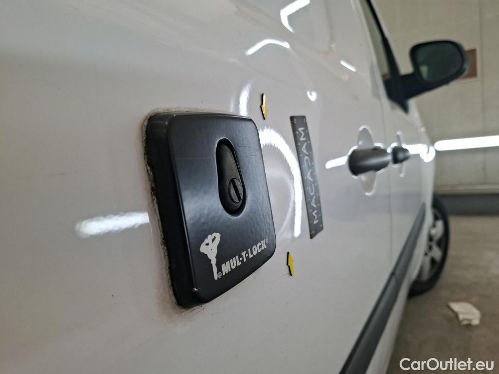  Renault  Kangoo  Express Maxi Grand Confort 1.5 dCi 90CV BVM5 E6 #22