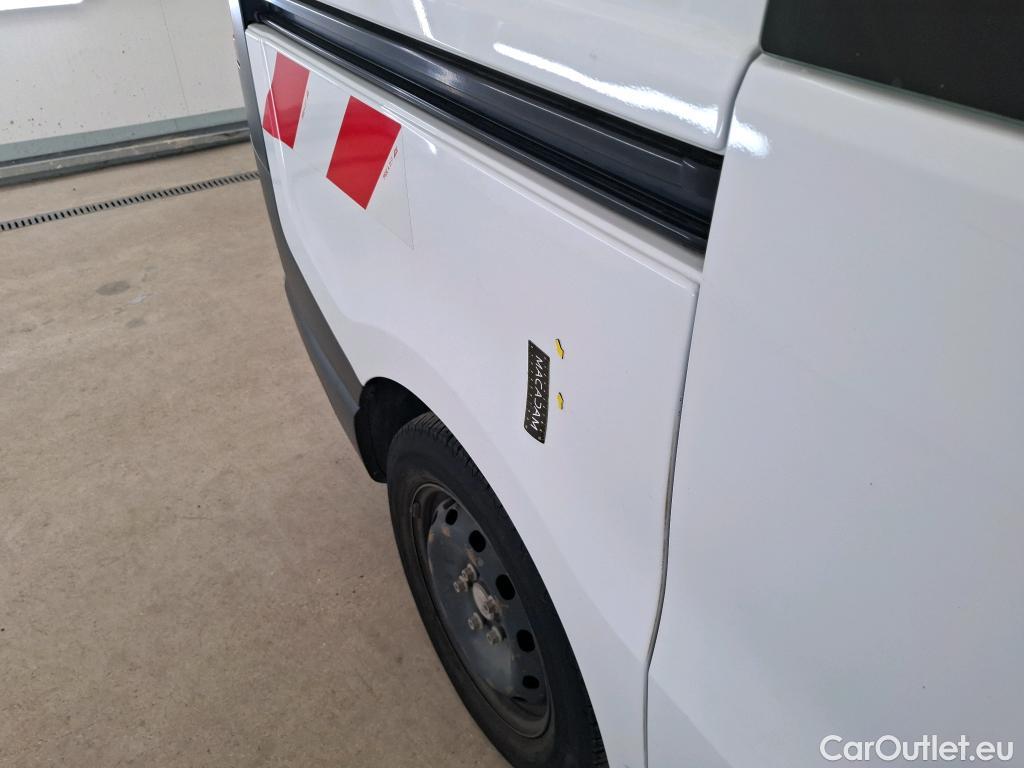  Renault  Trafic  Furgon Grand Confort L1H1 1200 1.6 dCi 125CV BVM6 E6 #43