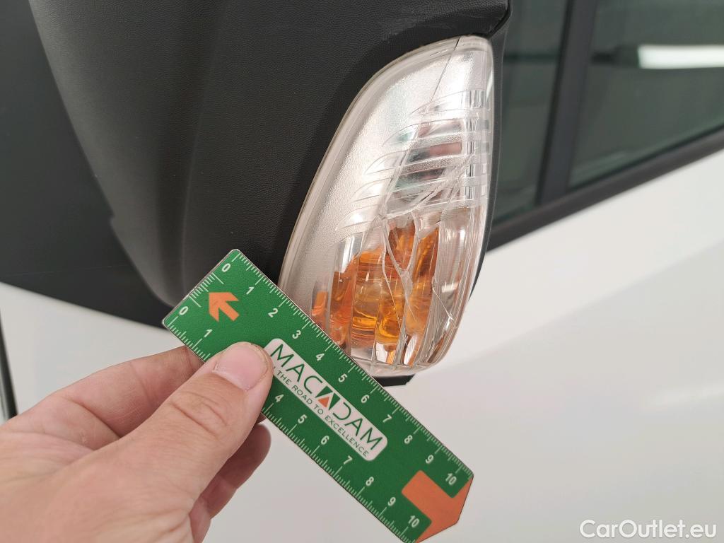  Renault  Master RENAULT  VU 4p Fourgon CA GCf TracF3500 L2H2 Energy dCi135 #70