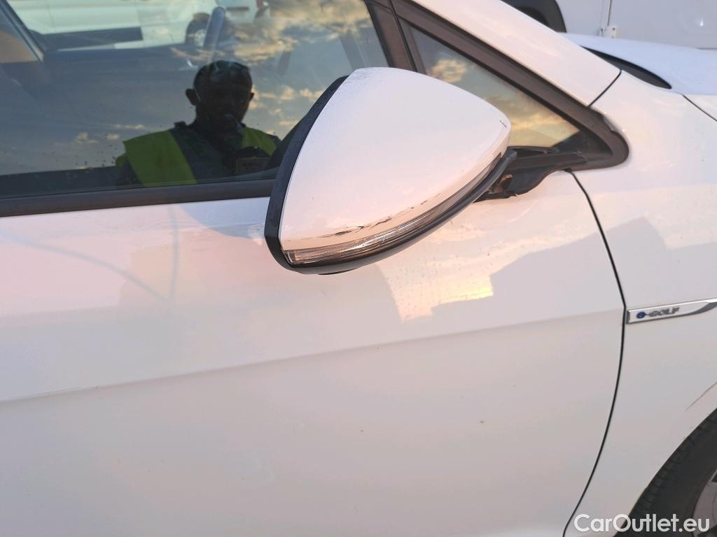  Volkswagen  Golf  VII Berlina e-35kWh #30