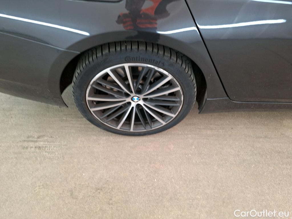  Bmw  Serie 5 BMW Série 5 Touring / 2020 / 5P / Break 530dA 286ch Business Design #30