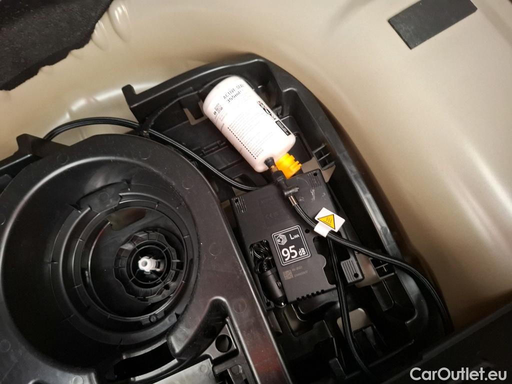  Citroen  C3  Max 1.2 PureTech 80CV BVM5 6E #3