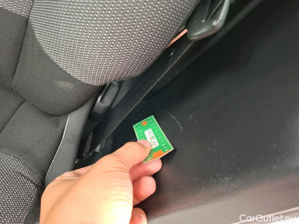  Citroen  C3 CITROEN  Société / 2020 / 5P / Berline PureTech 83 S&S BVM Feel Business R #4