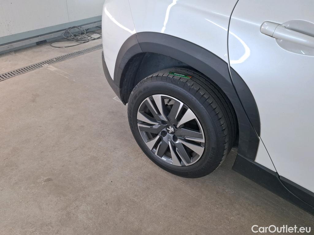  Peugeot  2008  Allure Business 1.2 PureTech 130CV BVM6 E6dT #23