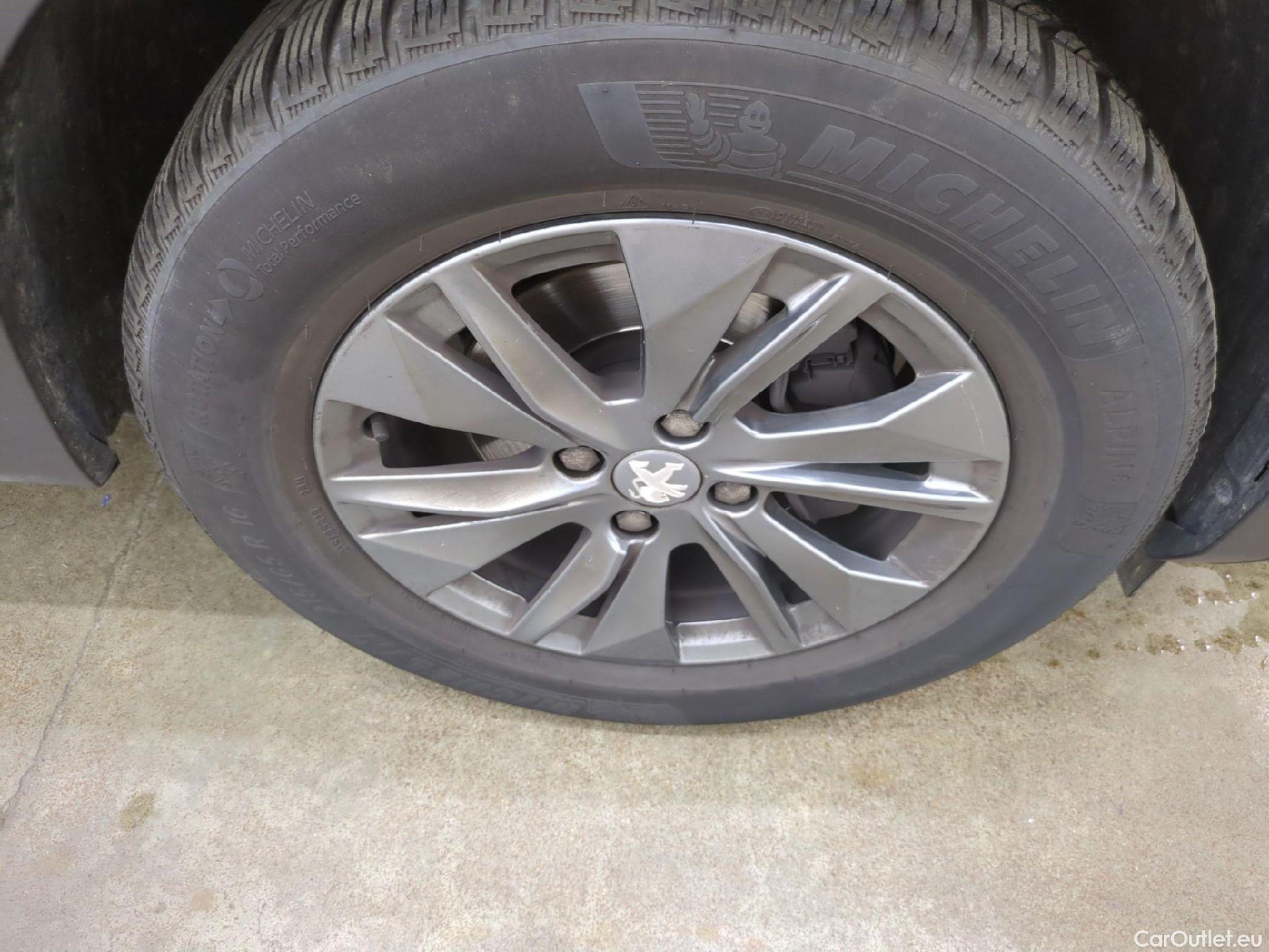  Peugeot  2008  Active Business 1.2 PureTech 130CV BVM6 E6d #1