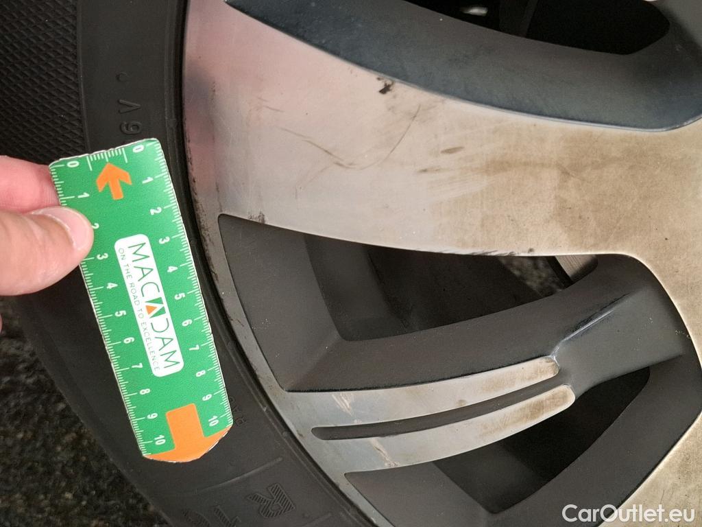  Renault  Captur  Business 0.9 TCe 90CV BVM5 E6 #40