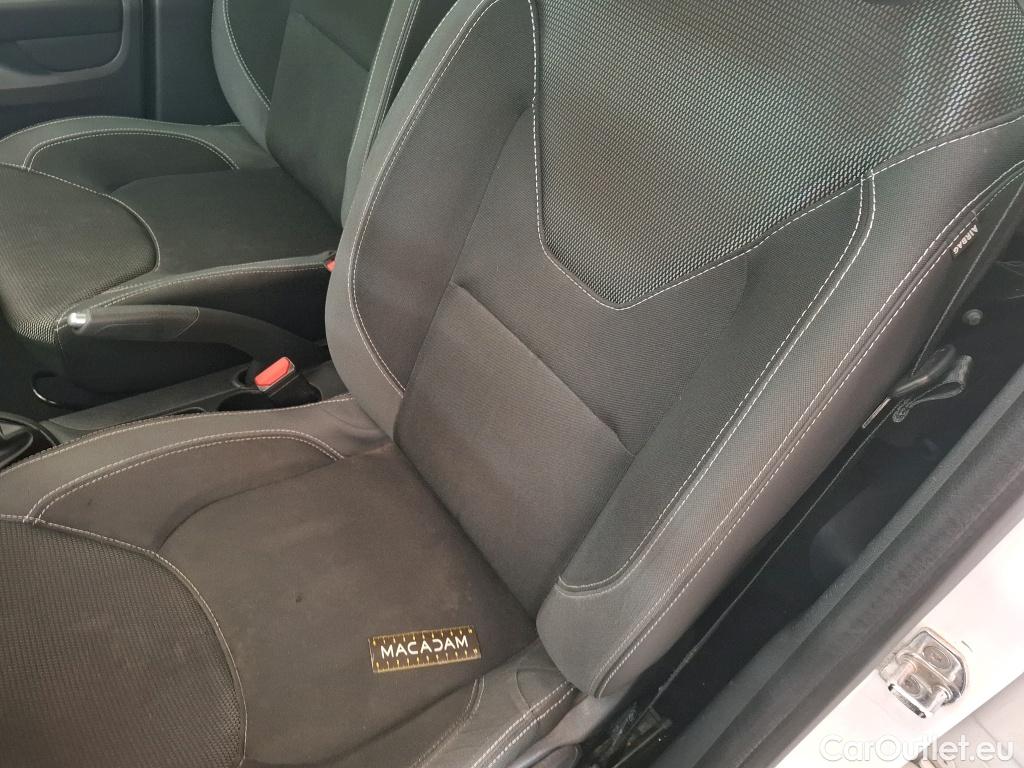  Renault  Clio  IV Air MediaNav 1.5 dCi 75CV BVM5 E6 #50
