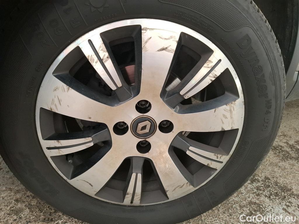  Renault  Captur  Business 0.9 TCe 90CV BVM5 E6 #13