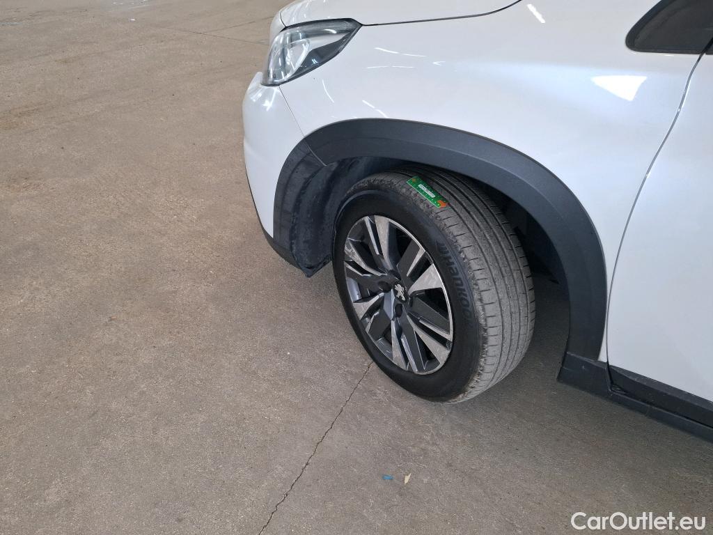  Peugeot  2008  Allure Business 1.2 PureTech 130CV BVM6 E6dT #18