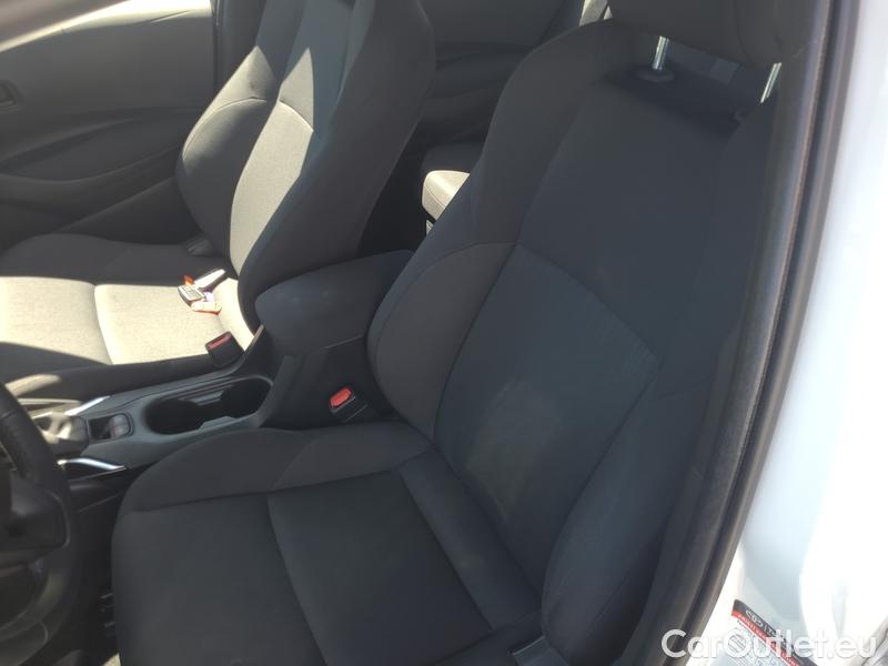  Toyota  Corolla  TouringSports (E21) (2019)  TS 1.8Hyb. Active AT #9