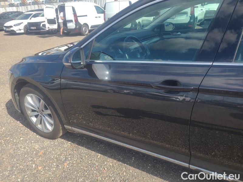  Volkswagen  Passat  Variant (CB5) (2019) Pas.Var.2.0TDI 110 Elegance AT #13