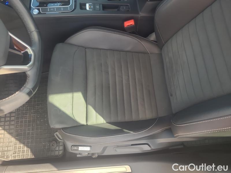  Volkswagen  Passat  Variant (CB5) (2019) Pas.Var.2.0TDI 110 Elegance AT #17