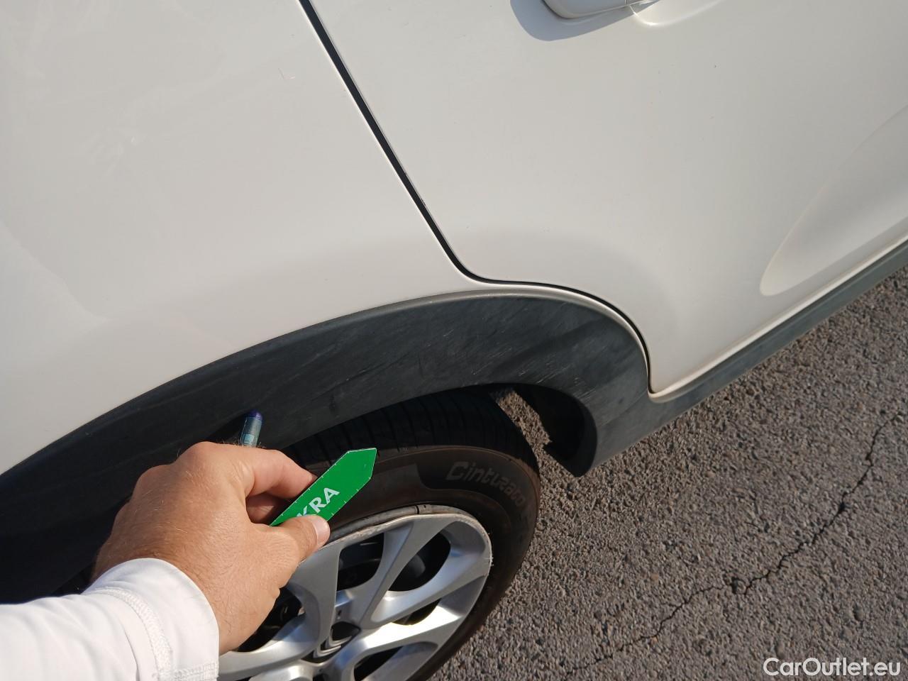  Citroen  C3  Live Pack 1.5 BlueHDi 100CV MT6 E6d #24