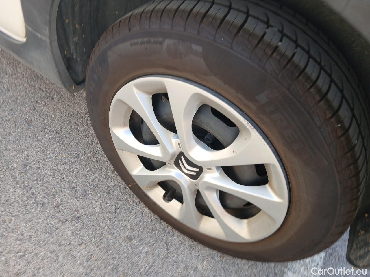  Citroen  C3  Live Pack 1.5 BlueHDi 100CV MT6 E6d #18
