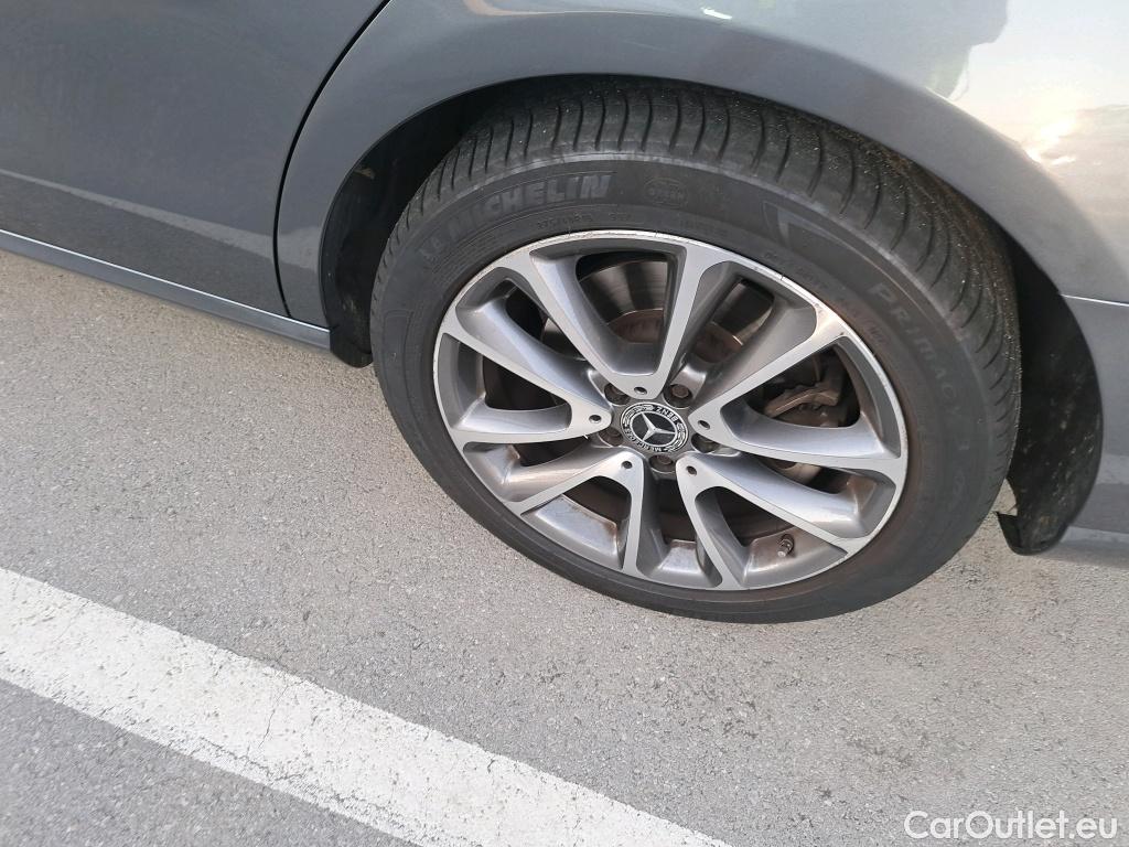  Mercedes  E-Klasse Clase E E 400 d 4Matic (213.023)Avantgarde 2.9 330CV AT9 E6d #9