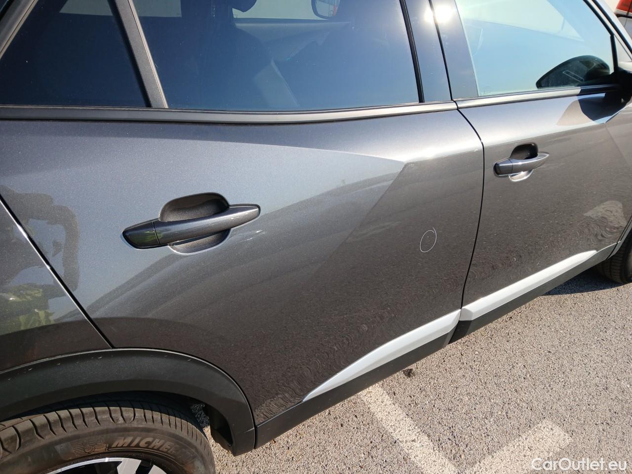  Peugeot  2008  Allure Pack 1.2 PureTech 130CV AT8 E6d #17