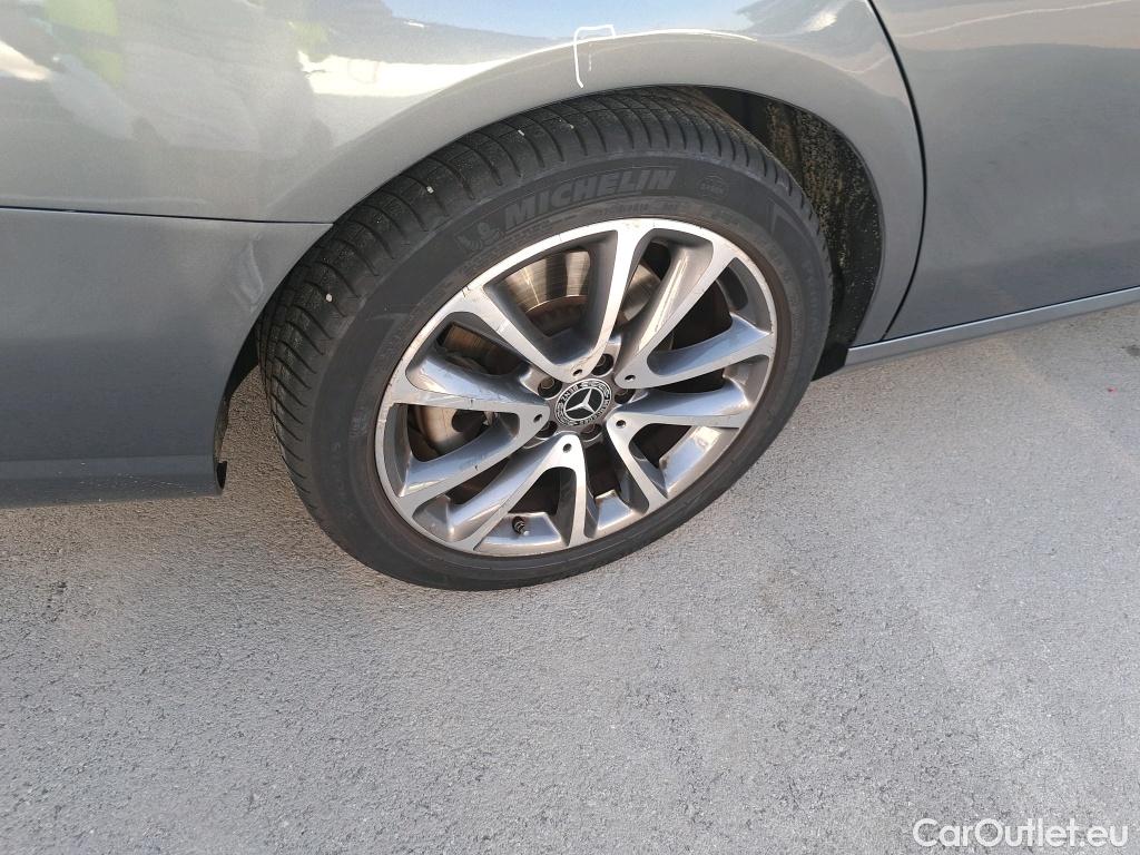 Mercedes  E-Klasse Clase E E 400 d 4Matic (213.023)Avantgarde 2.9 330CV AT9 E6d #11