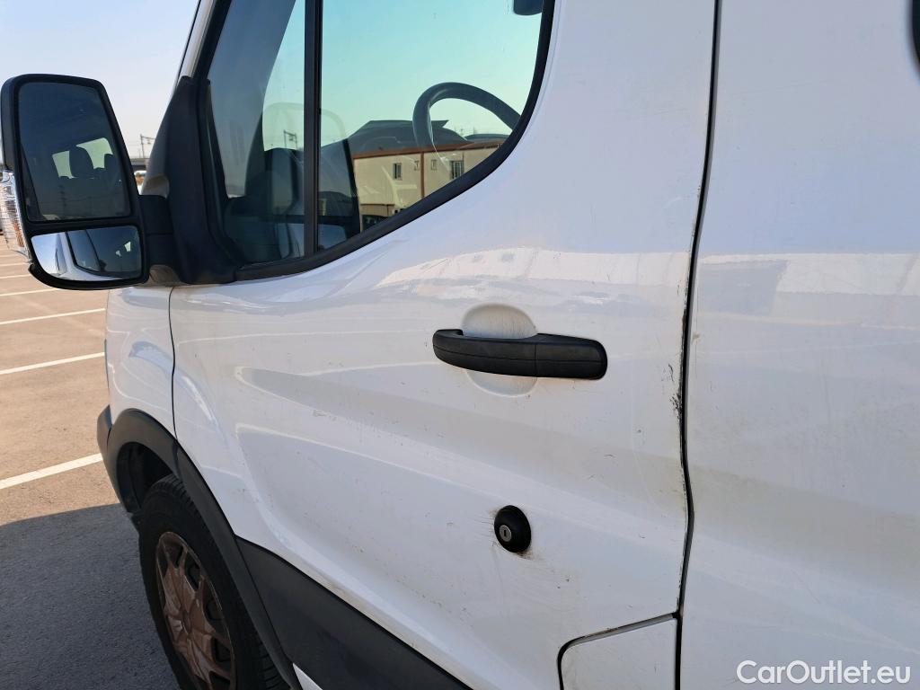  Ford  Transit FORD  VU 4p 6G combi 330 96kW L2H2 Mixta Trend Delantera #19