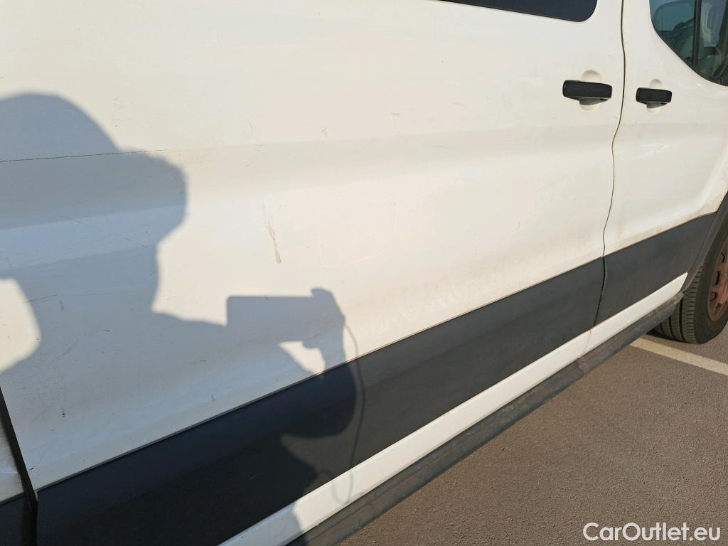  Ford  Transit FORD  VU 4p 6G combi 330 96kW L2H2 Mixta Trend Delantera #27