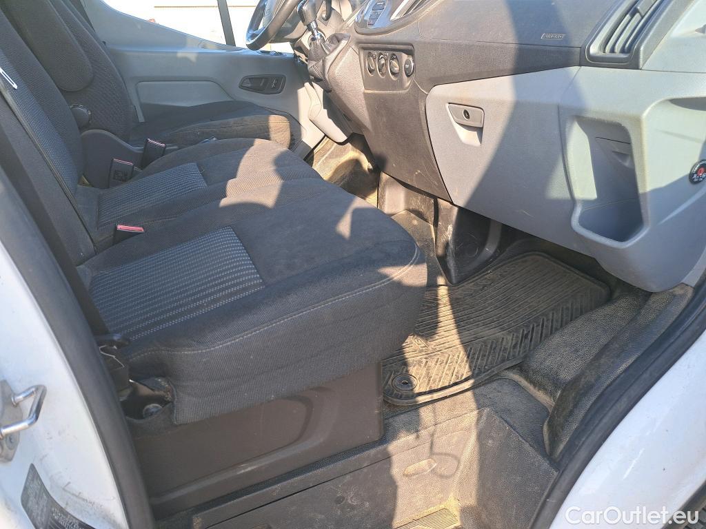  Ford  Transit FORD  VU 4p 6G combi 330 96kW L2H2 Mixta Trend Delantera #32