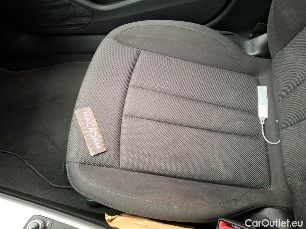  Audi  A4  Avant 30 TDI Business Line 2.0 TDI 135CV BVA7 E6d #37