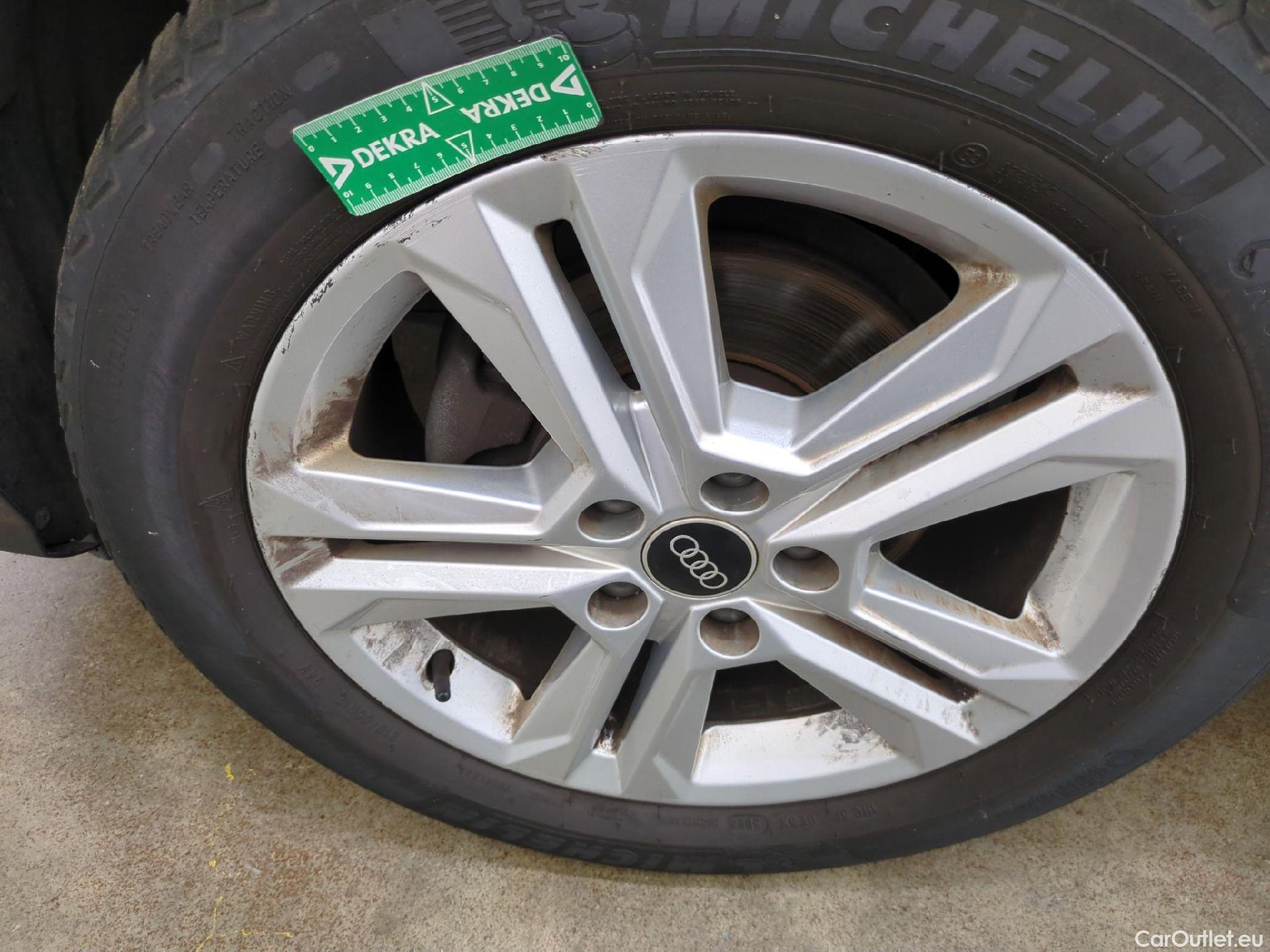  Audi  Q2  30 TDI Business Line 2.0 TDI 115CV BVA7 E6d #16