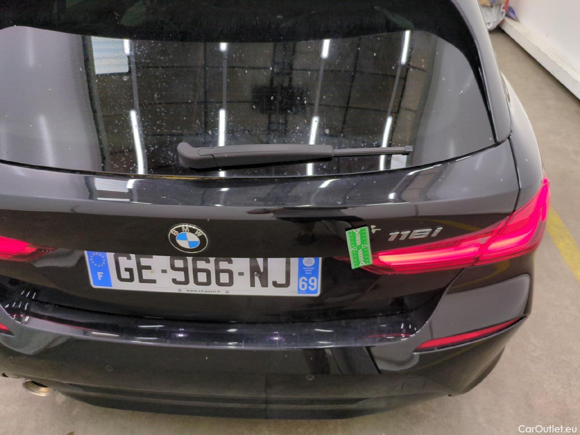  Bmw  Serie 1 BMW Série 1 / 2019 / 5P / Berline 1.5 116I Business Design #39