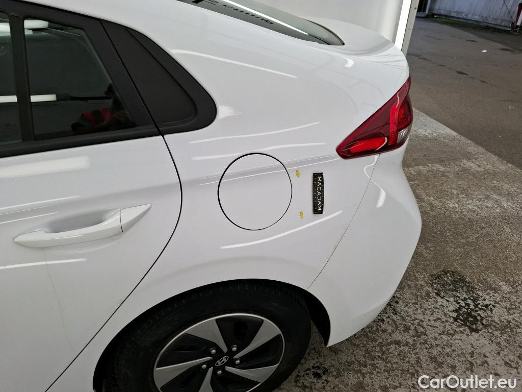  Hyundai   Ioniq Ioniq Business Hybrid 1.6 GDI 140CV BVA6 E6 #1