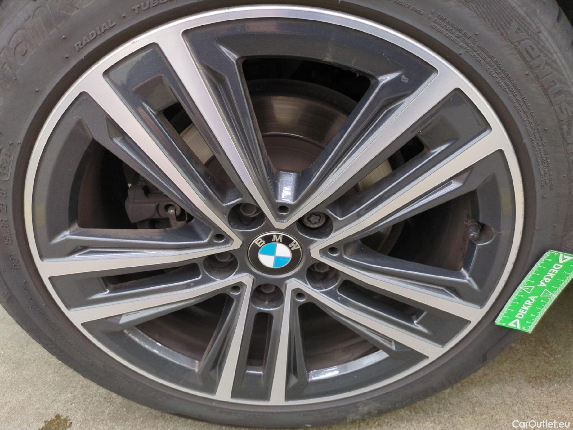  Bmw  Serie 1 BMW Série 1 / 2019 / 5P / Berline 1.5 116I Business Design #19