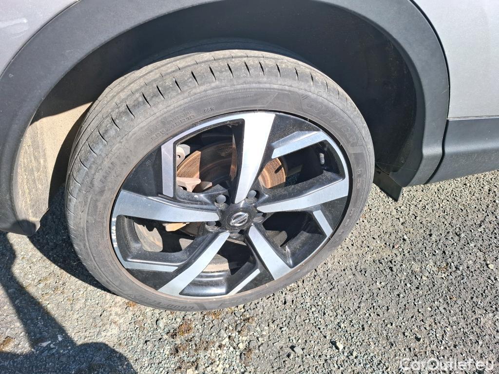  Nissan  Qashqai NISSAN  / 2017 / 5P / Crossover 1.5 DCI 115 DCT Tekna (Ex 841P) #3