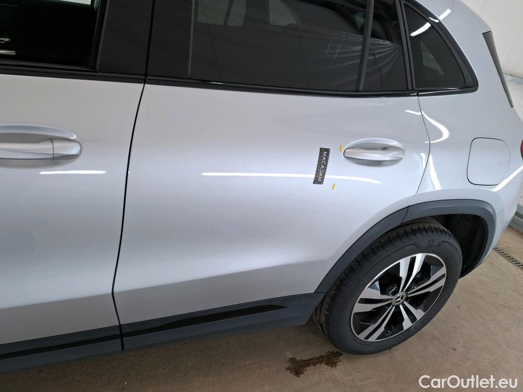  Mercedes  GLA MERCEDES-BENZ  / 2020 / 5P / SUV 2.0  200 D BUSINESS LINE DCT #1