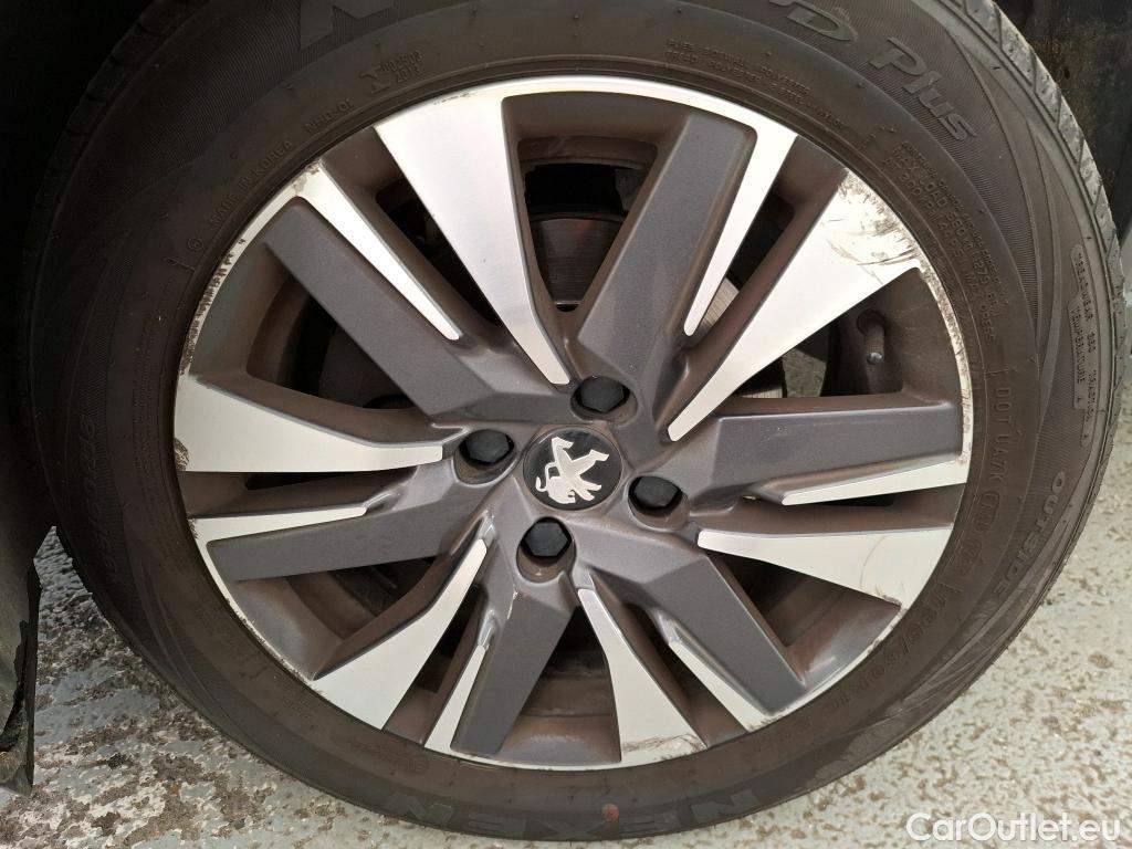  Peugeot  2008  Allure 1.2 PureTech 110CV BVA6 E6dT #9