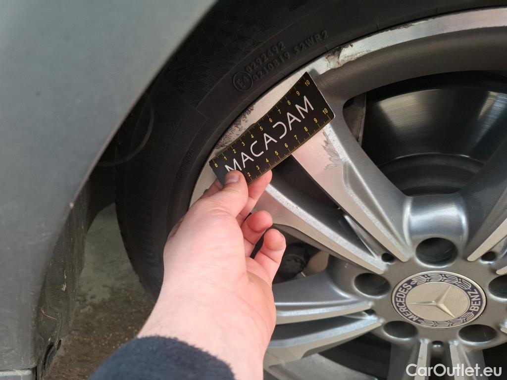  Mercedes  E-Klasse MERCEDES-BENZ Classe E Berline 4p Berline E 300 BlueTEC HYBRID Business Exéc BVA7 #48