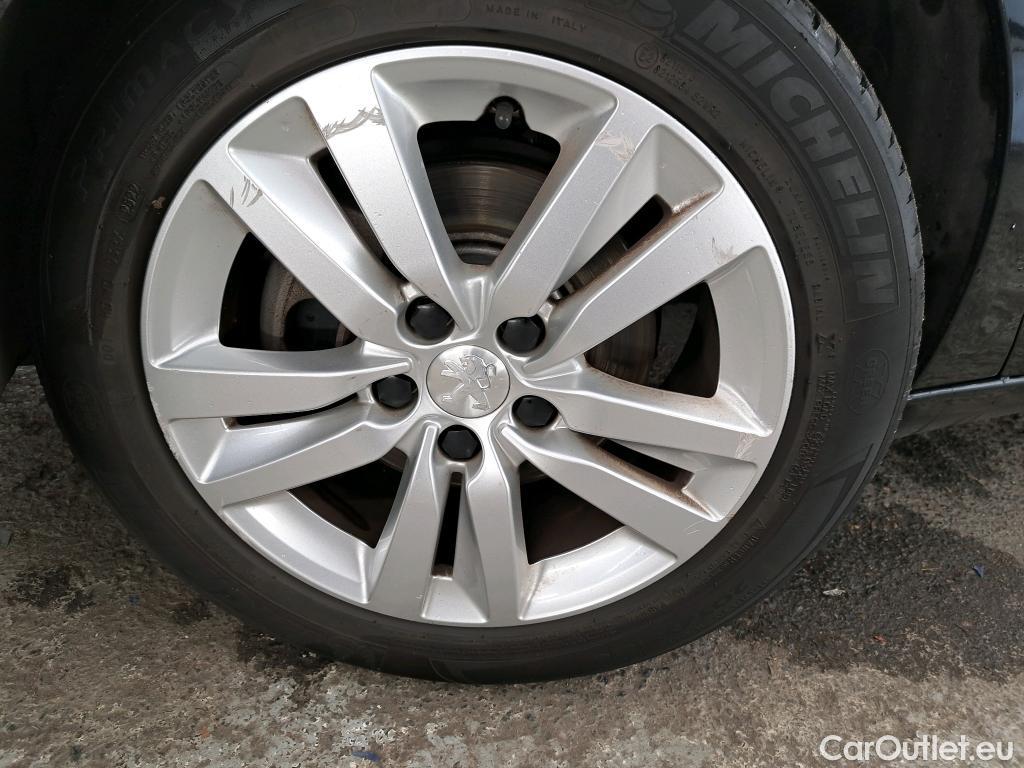  Peugeot  308  Active Business 1.5 HDi 130CV BVA8 E6dT #17