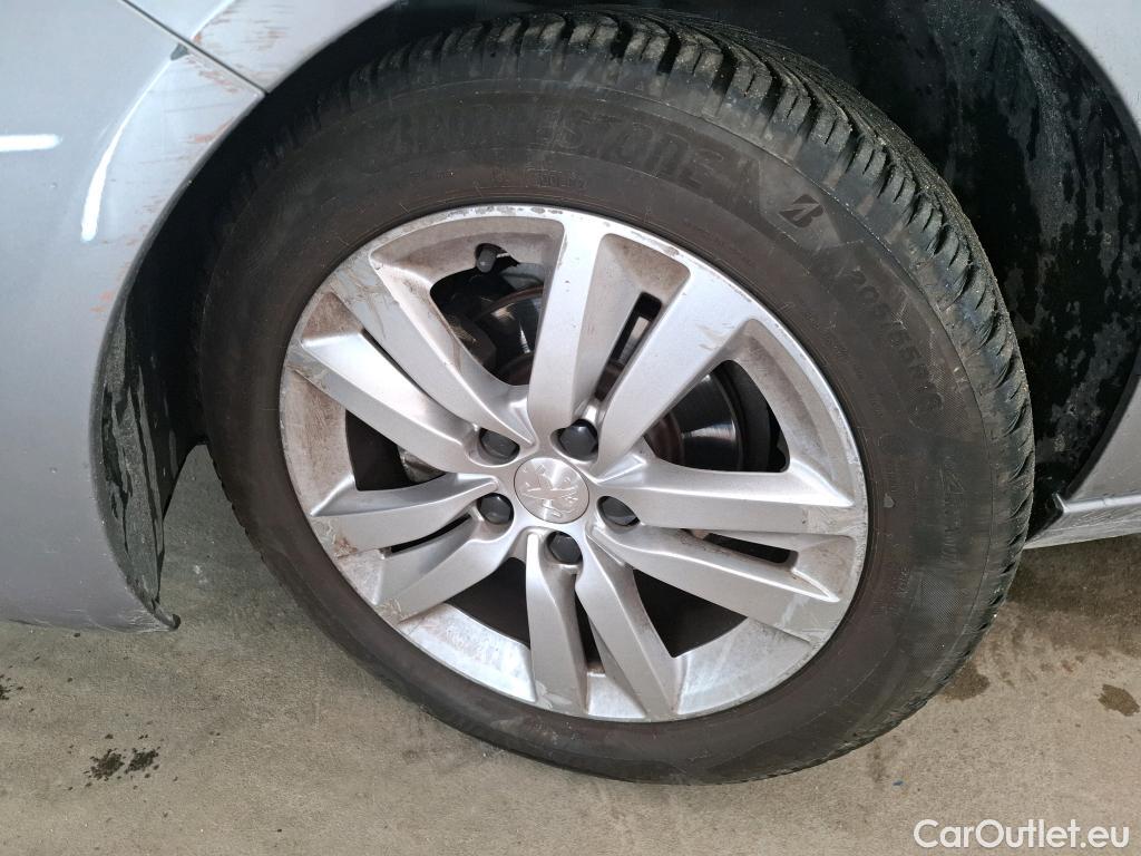  Peugeot  308 PEUGEOT  / 2017 / 5P / Berline Puretech 110 S&S Active Business #56