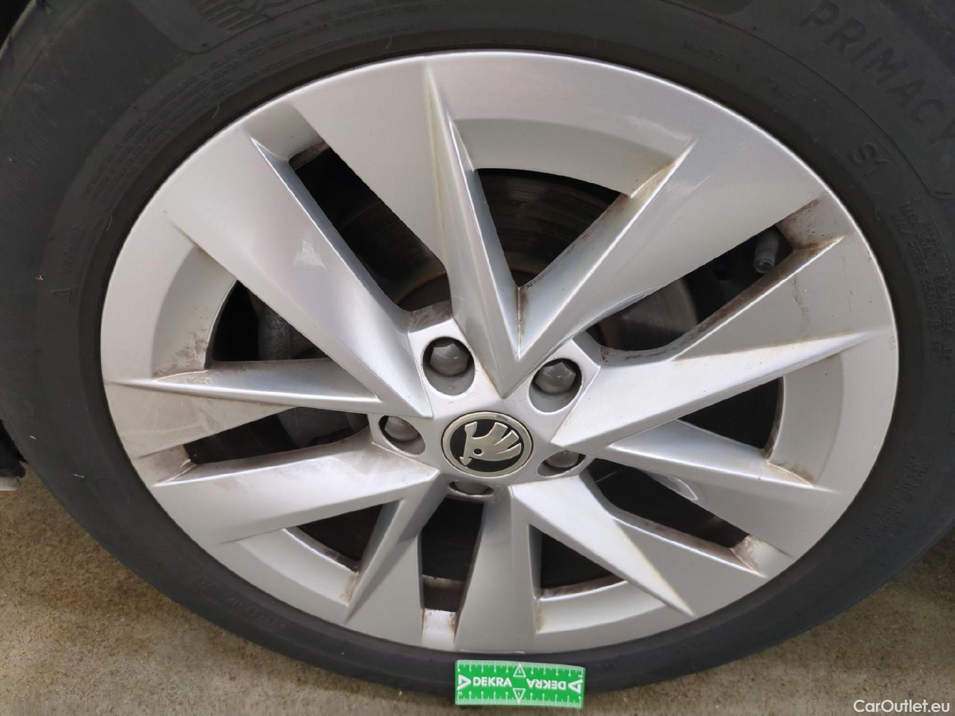  Skoda  Octavia  Break Business 2.0 TDI 115CV BVA7 E6d #4