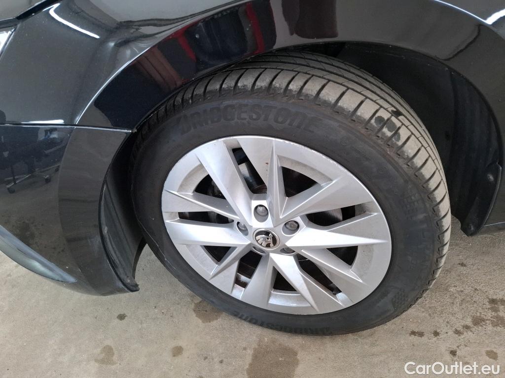  Skoda  Octavia  Lim. Style 2.0 TDI 150CV BVA7 E6d #1