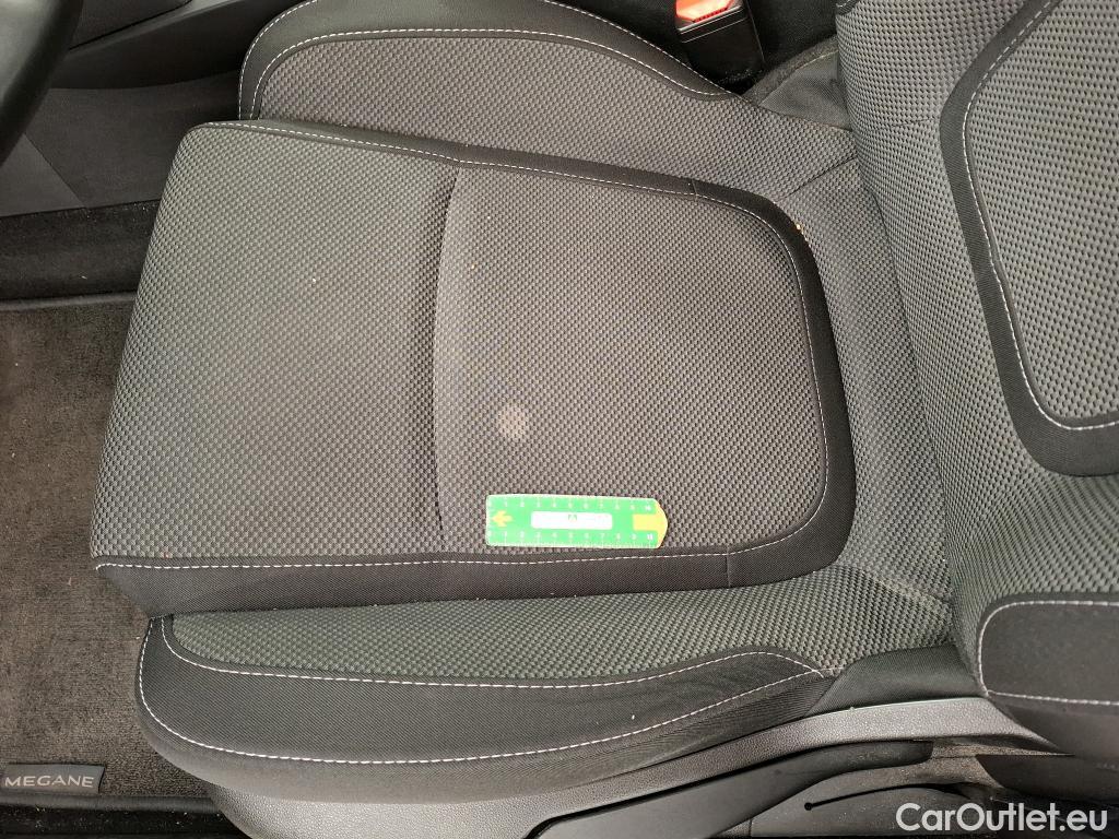  Renault  Megane  IV Estate Evolution 1.5 dCi 115CV BVA7 E6d #26