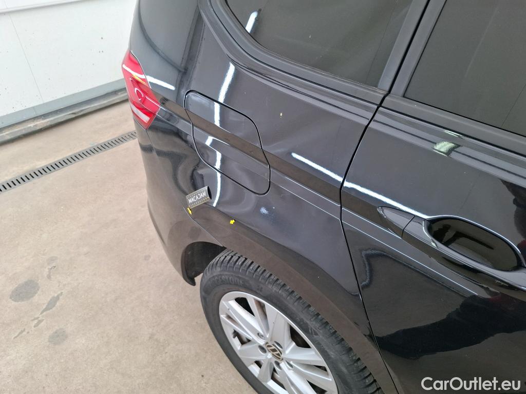  Volkswagen  Touran  Lounge Business BMT/Start-Stopp 2.0 TDI 150CV BVA7 E6d #1