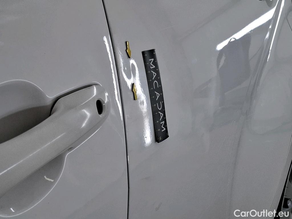  Toyota  Yaris TOYOTA  Hybride / 2019 / 5P / Berline Hybride 116h France Business Stage Acad #21