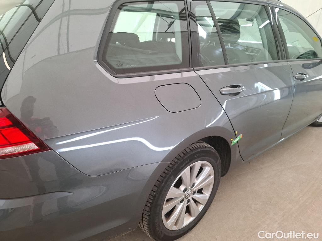  Volkswagen  Golf  VOLKSWAGEN SW / 2017 / 5P / Break 1.0 TSI 115 Confortline Business #17