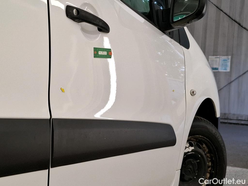  Citroen  Berlingo CITROEN  VU 3p Fourgonnette VTi 95 BVM Confort M #6